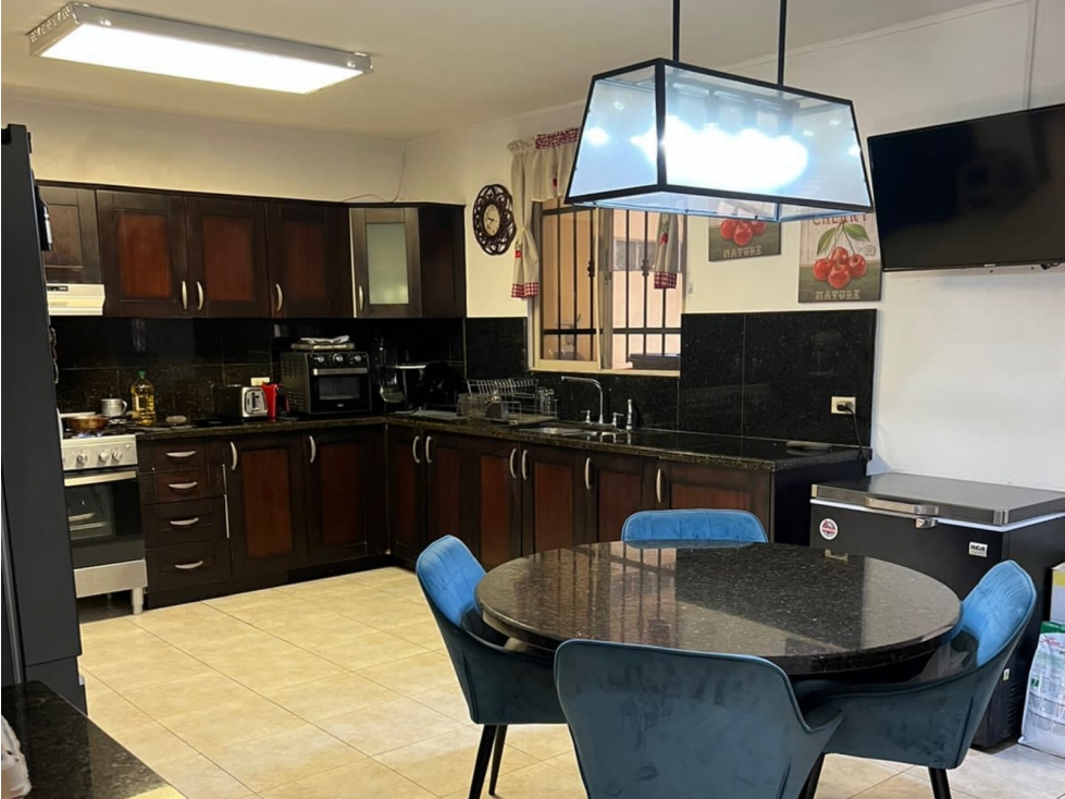 Venta de casa Unifamiliar en Paseo Dorado — foto 3