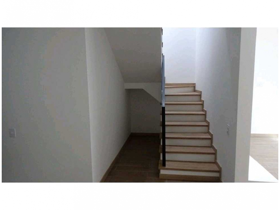 Venta de casa unifamiliar en unidad cerrada, la Ceja, Antioquia — foto 2