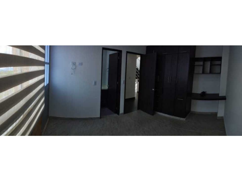 Venta de casa urbana de 224 M2 en 650 mill en La Mesa Cund, col - 2