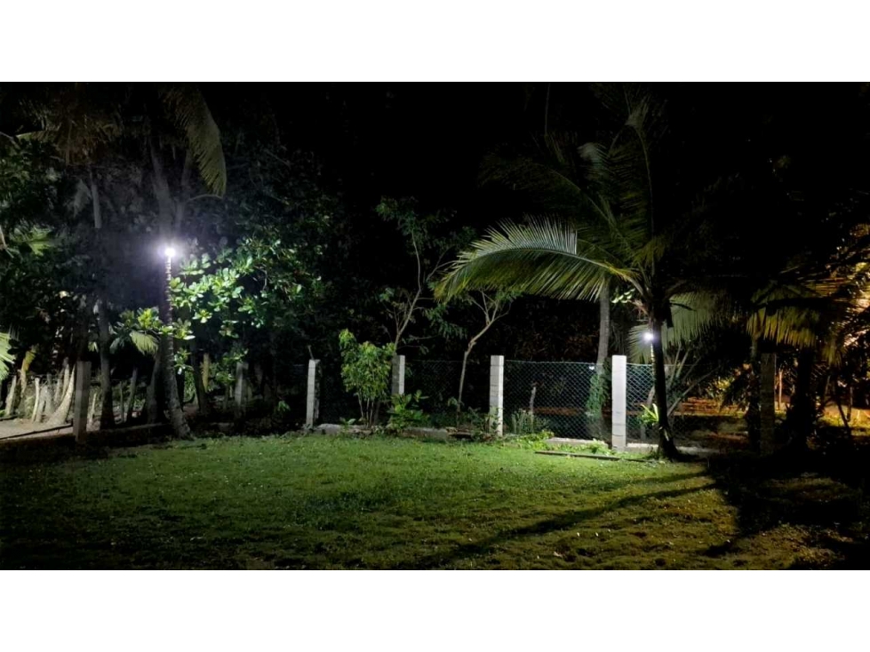 VENTA DE 2 CASA Y LOTE EN COLON PUNTA PORTETE — foto 3