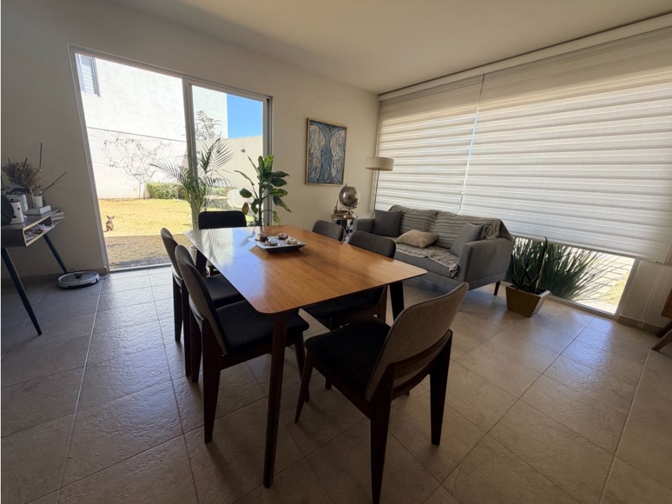 Venta de Casa con Jardín y Terreno Excedente en Madelaine Pachuca — foto 5