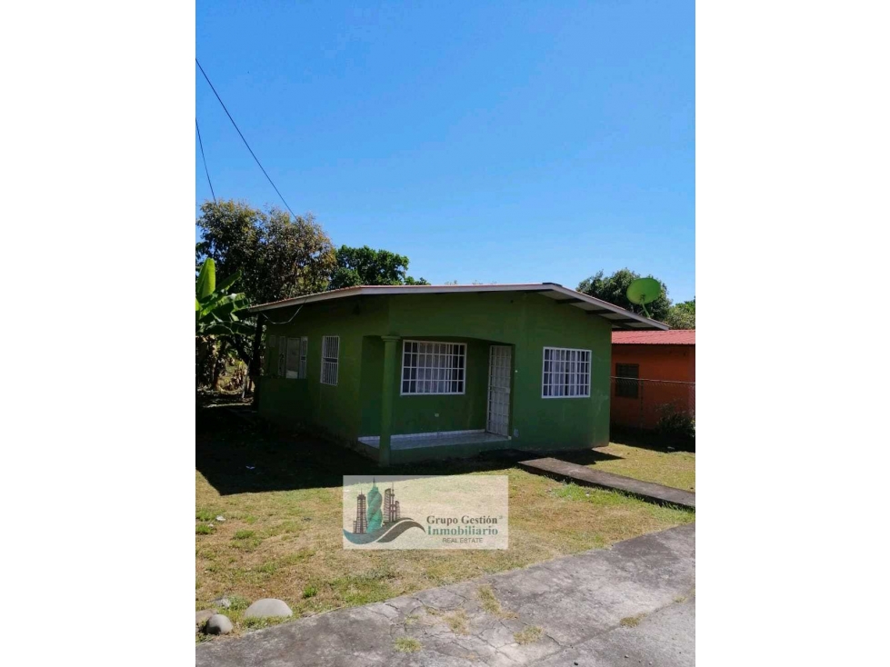VENTA DE CASA EN ALGARROBOS
