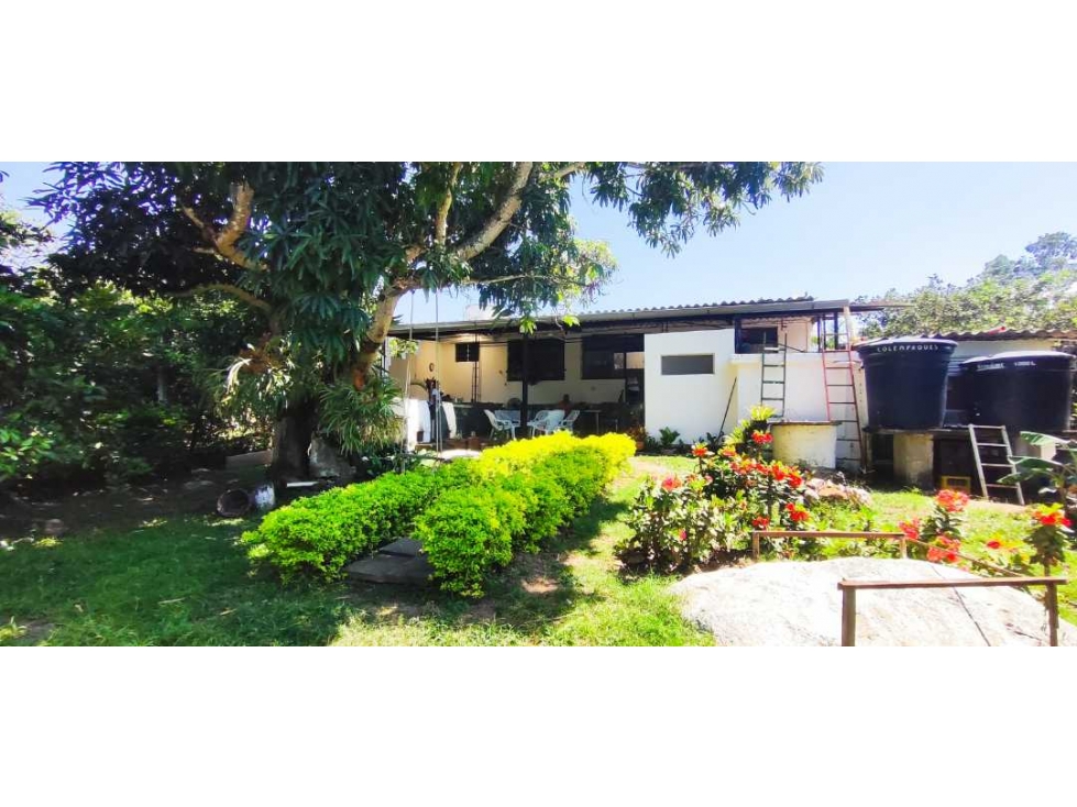 Lindo casalote de 1100 M2 en 489 mill en La Mesa Cund, COL plano. — foto 3