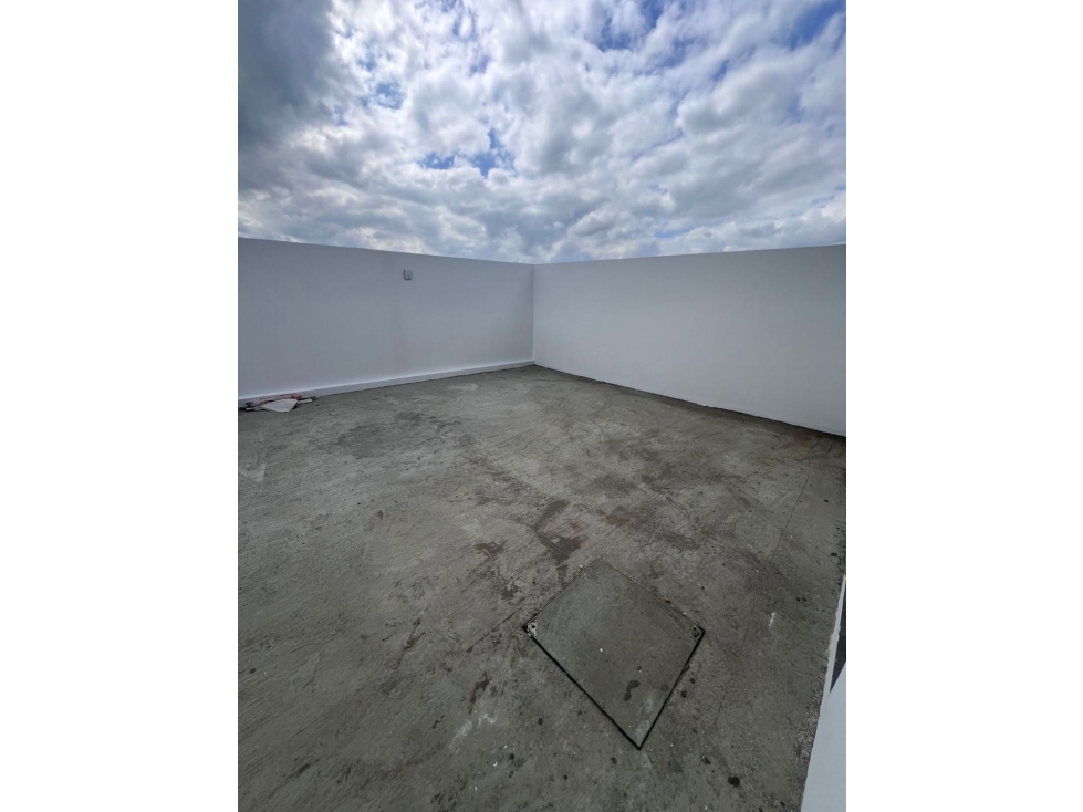 Venta de casas de dos pisos dentro de Urb. Monte Real-Montecristi. - 5