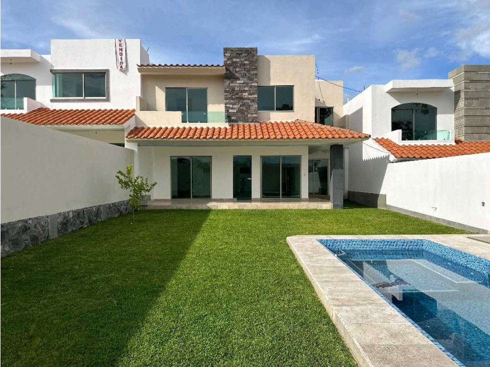 Venta de CASAS NUEVAS, con alberca y jardin, en Xochitepec, Morelos