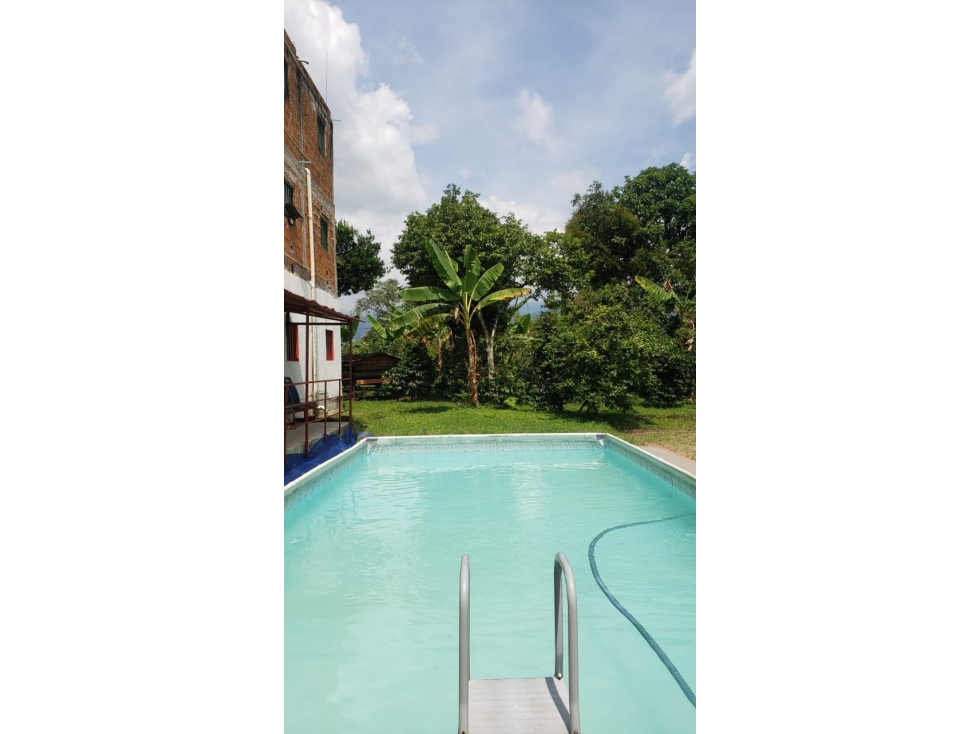 Venta de Finca Hotel Campestre - 2
