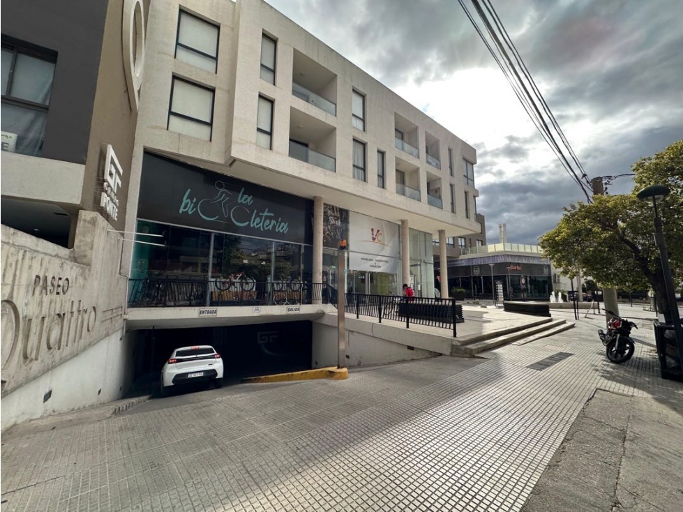 VENTA DE COCHERA EN PASEO QUATTRO - CENTRO DE VILLA CARLOS PAZ - 1