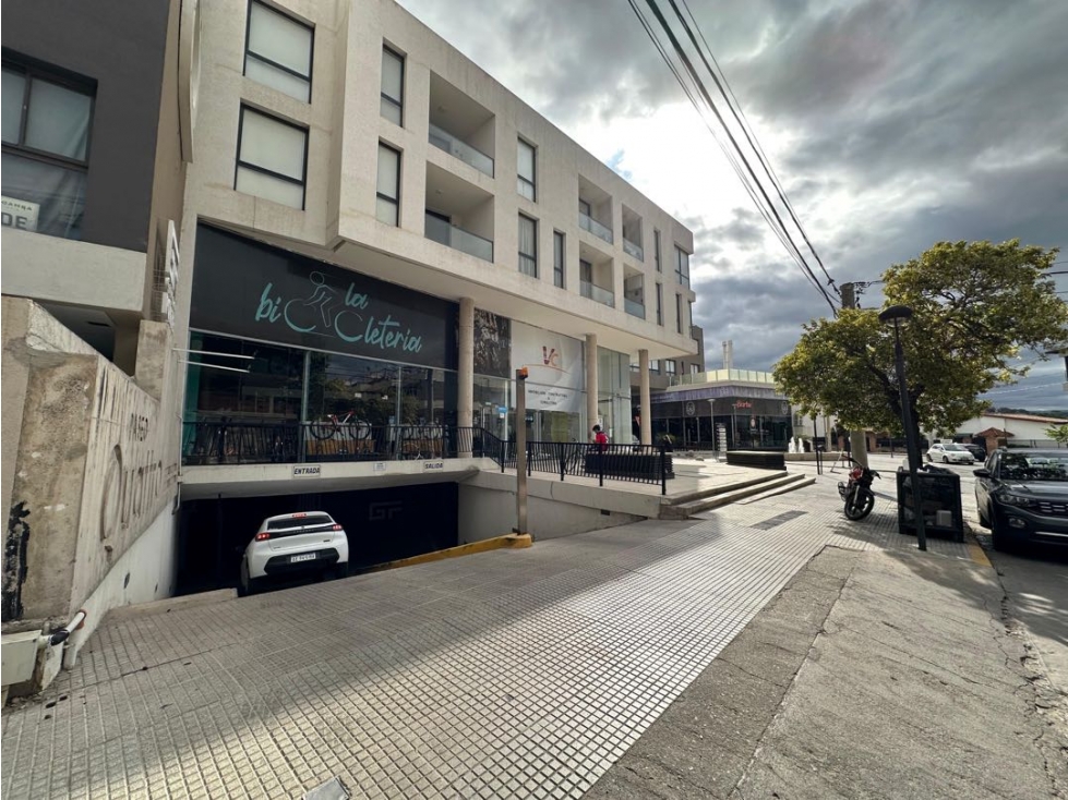 VENTA DE COCHERA EN PASEO QUATTRO - CENTRO DE VILLA CARLOS PAZ - 2