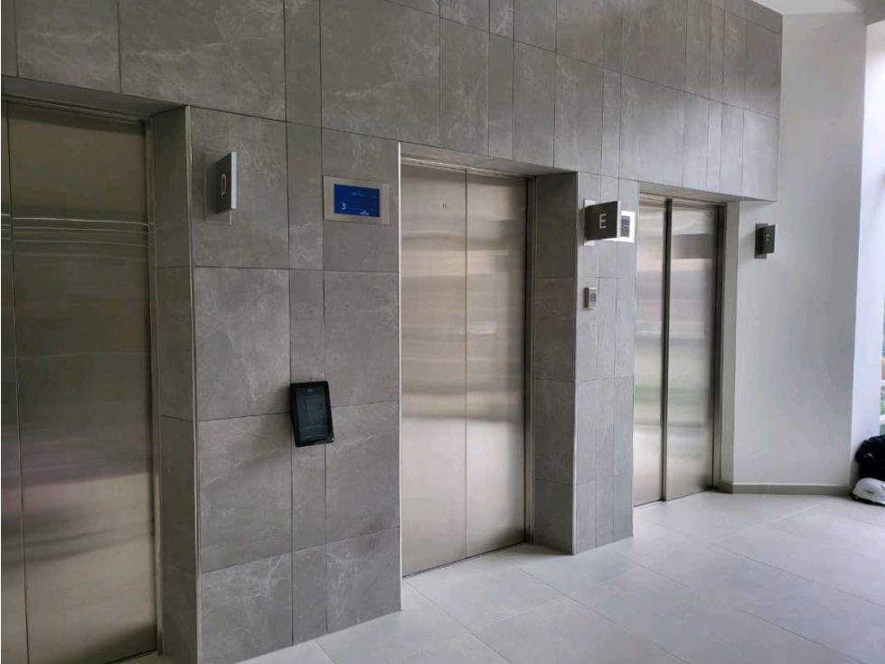 Venta de consultorio en el Poblado cerca al CC Sandiego, Medellín — foto 3
