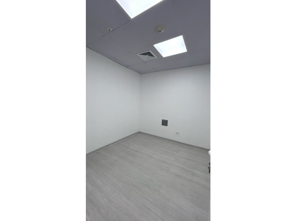 Venta de Consultorio o Oficina remodelada Town Center Costa del Este — foto 6