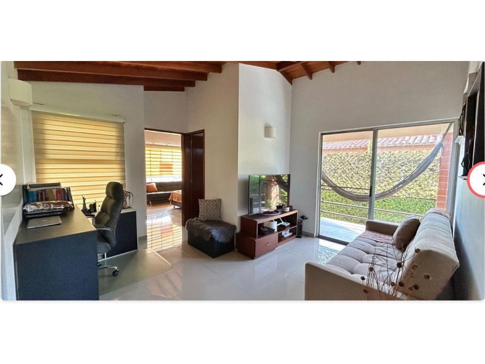 VENTA DE CAS AEN CONDOMINIO CON EXCELENTES ACABADOS, ZONA ALFAGUARA — foto 2