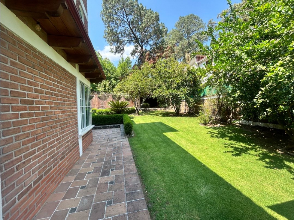 VENTA DE CASA CON ENTORNO ARBOLADO | AVANDARO, VALLE DE BRAVO — foto 6