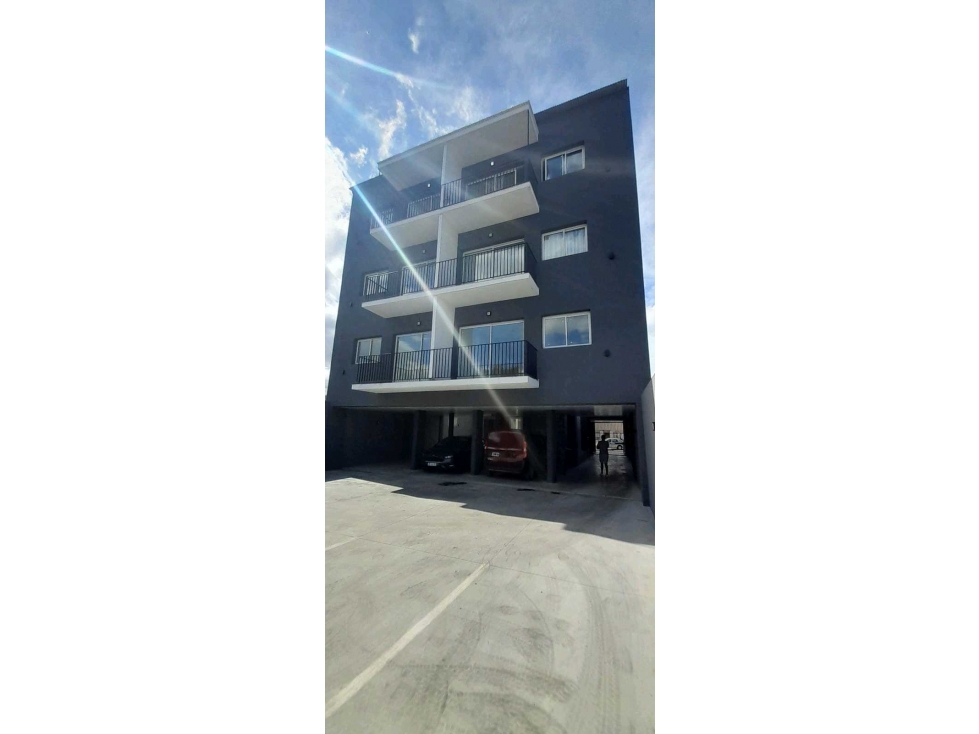 VENTA DE DEPARTAMENTOS A ESTRENAR 2 AMB. CON COCHERA. CHACABUCO 5800. — foto 3