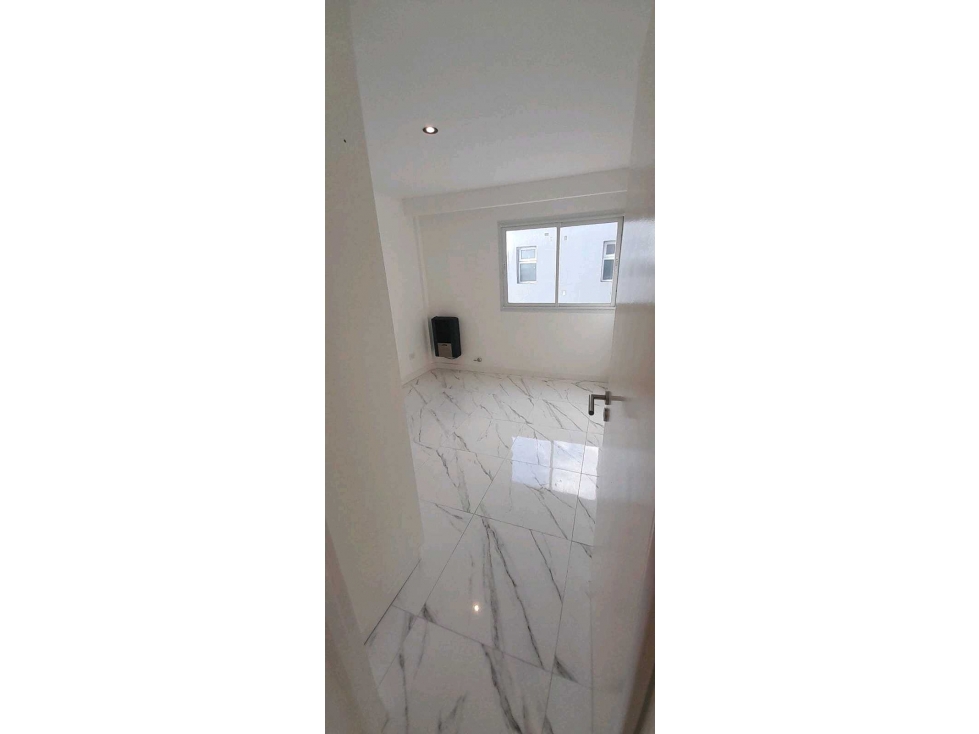 VENTA DE DEPARTAMENTOS A ESTRENAR 2 AMB. CON COCHERA. CHACABUCO 5800. — foto 4