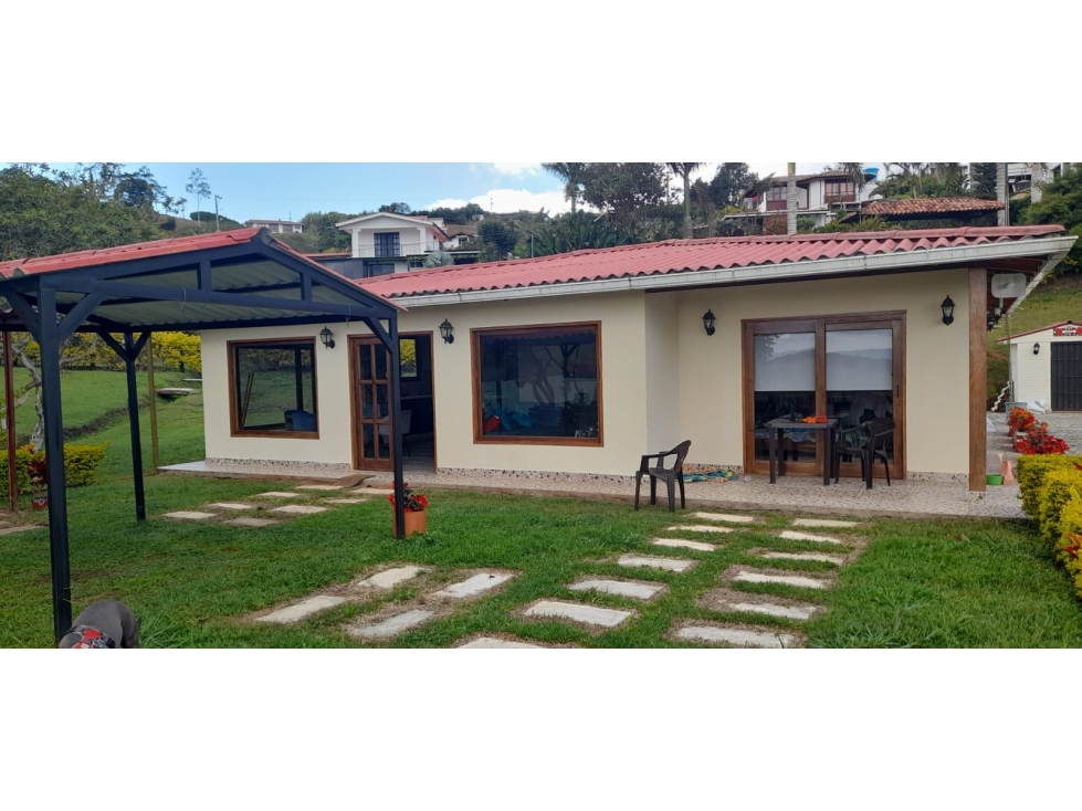 VENTA DE DOBLE FINCA LAGO CALIMA - 2