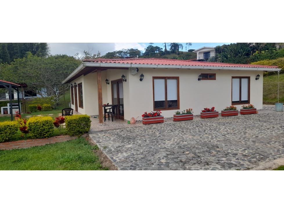 VENTA DE DOBLE FINCA LAGO CALIMA - 3