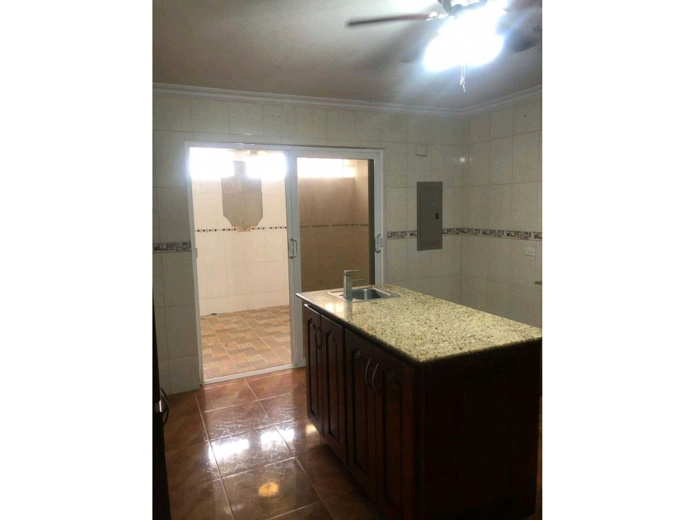 VENTA DE DOS CASAS INDEPENDIENTES 350 Y 250 MT2 JUAN DIAZ LT — foto 3
