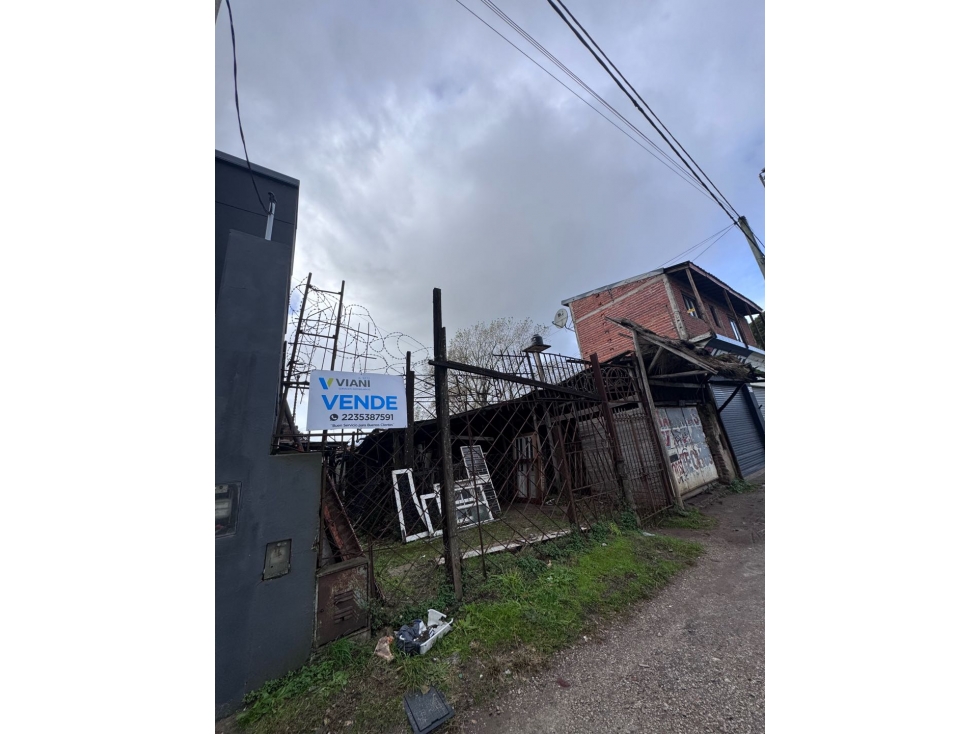 VENTA DE DOS LOTES EN L - SOBRE LA AVENIDA LURO AL 9100 - 2
