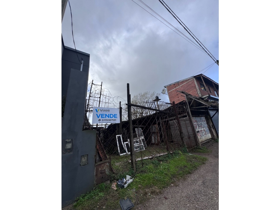 VENTA DE DOS LOTES EN L - SOBRE LA AVENIDA LURO AL 9100 - 3