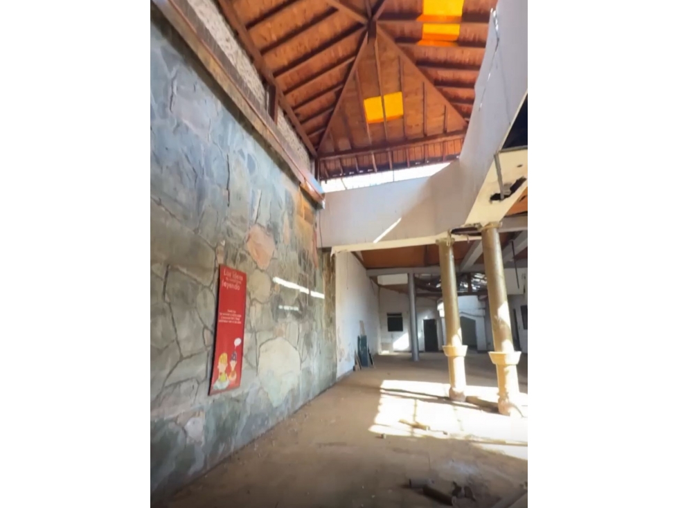 VENTA DE CASA LOTE COMERCIAL CENTRO DE MEDELLÍN cerca a VILLANUEVA — foto 6