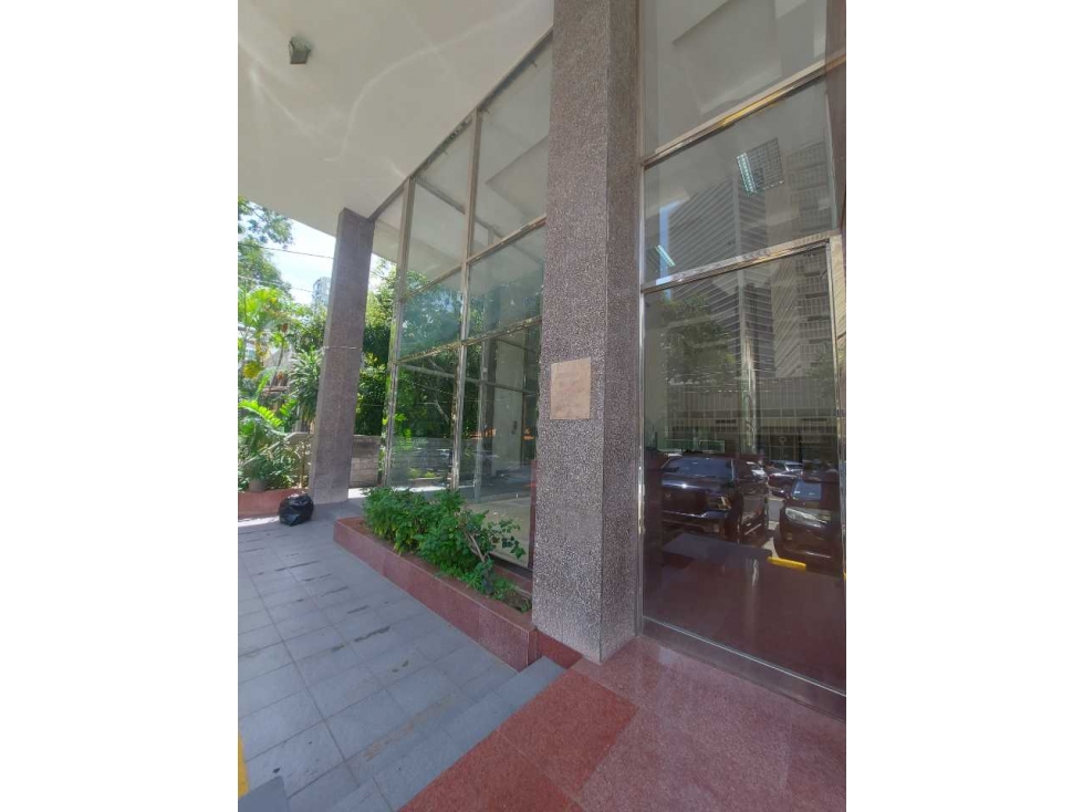 VENTA DE EDIFICIO COMERCIAL EN OBARRIO - 2