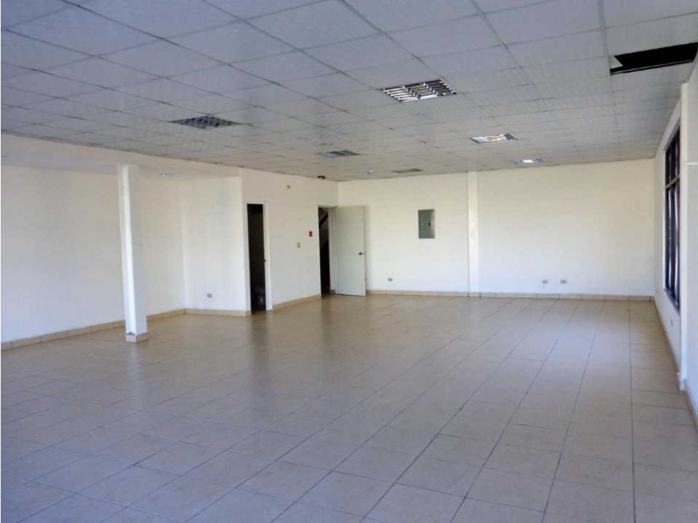 VENTA DE EDIFICIO COMERCIAL/ RESIDENCIAL - 3