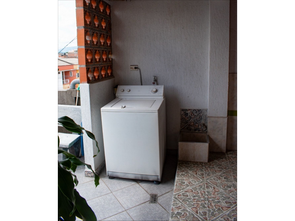 Venta Edificio-Oportunidad de Inversión con Alta Rentabilidad - Tulua - 6
