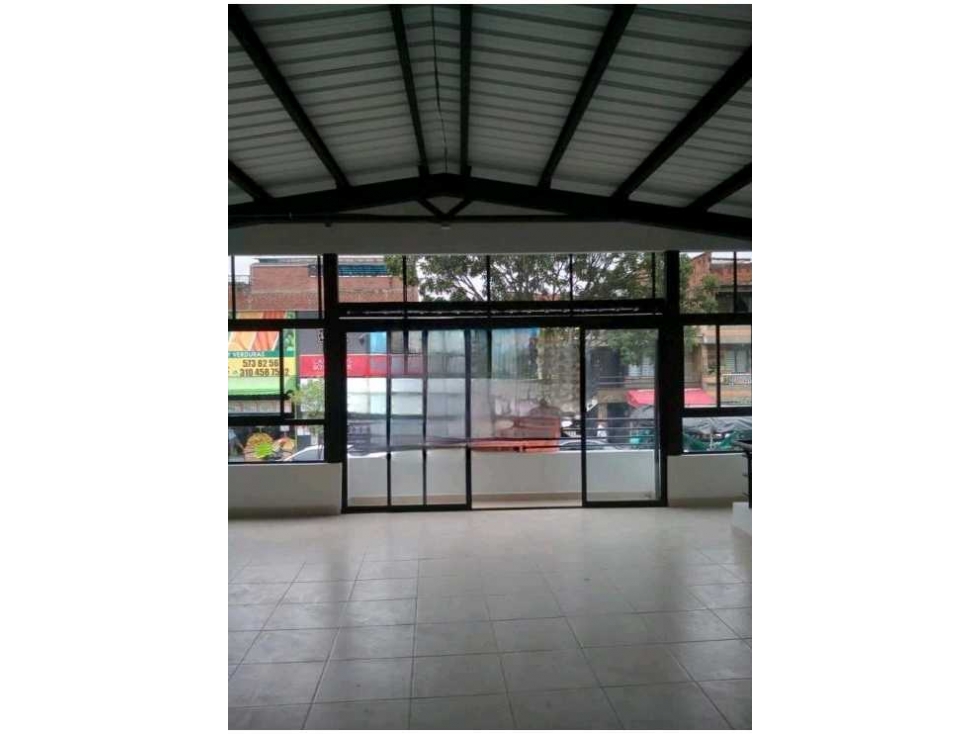 VENTA DE EDIFICIO DE LOCALES, RENTANDO.