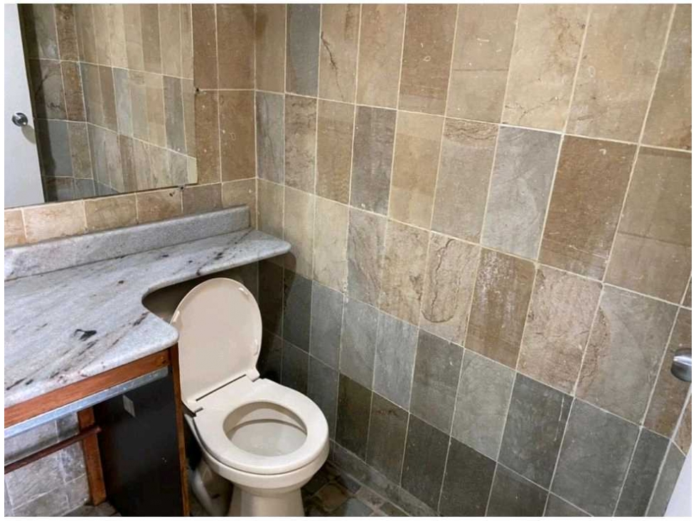VENTA DE EDIFICIO DE LOCALES, RENTANDO. — foto 5