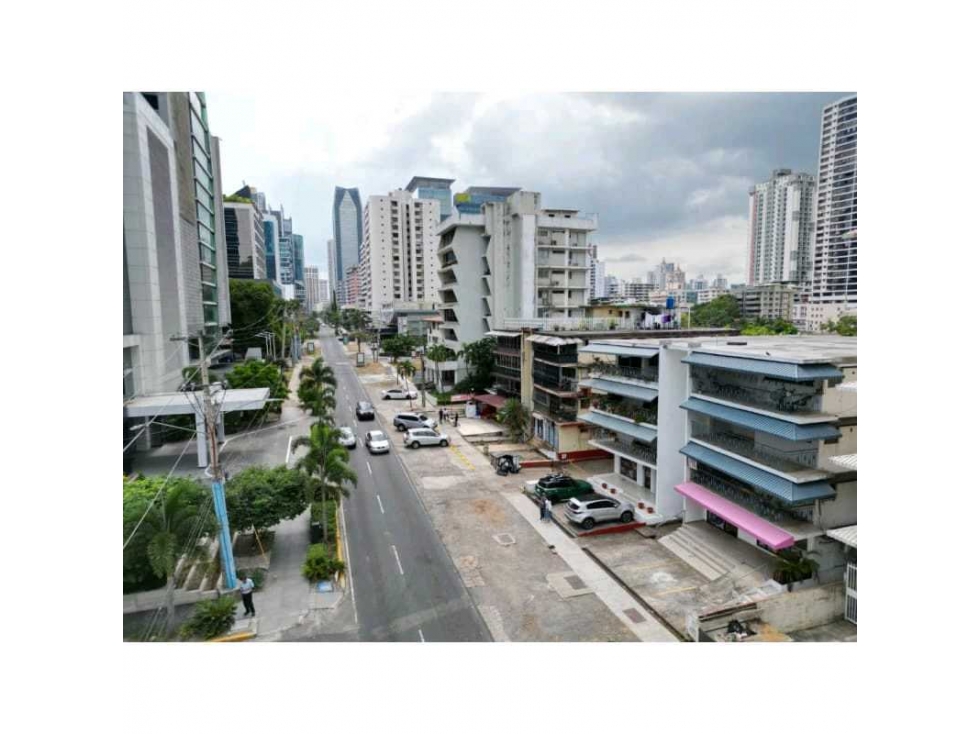 VENTA DE EDIFICIO EN BELLA VISTA 1200 m2 - 3