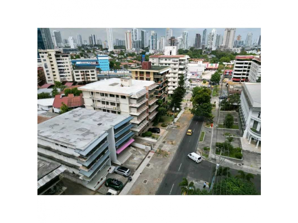 VENTA DE EDIFICIO EN BELLA VISTA 1200 m2 - 4