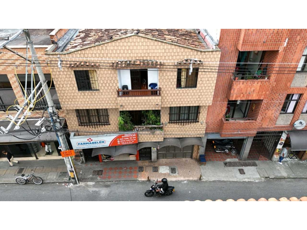 VENTA DE EDIFICIO EN BELÉN CERCA AL PARQUE.