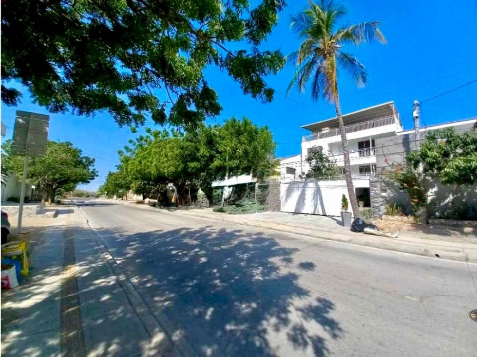 VENTA DE EDIFICIO EN PLAYA SALGUERO- SANTA MARTA CCH - 1