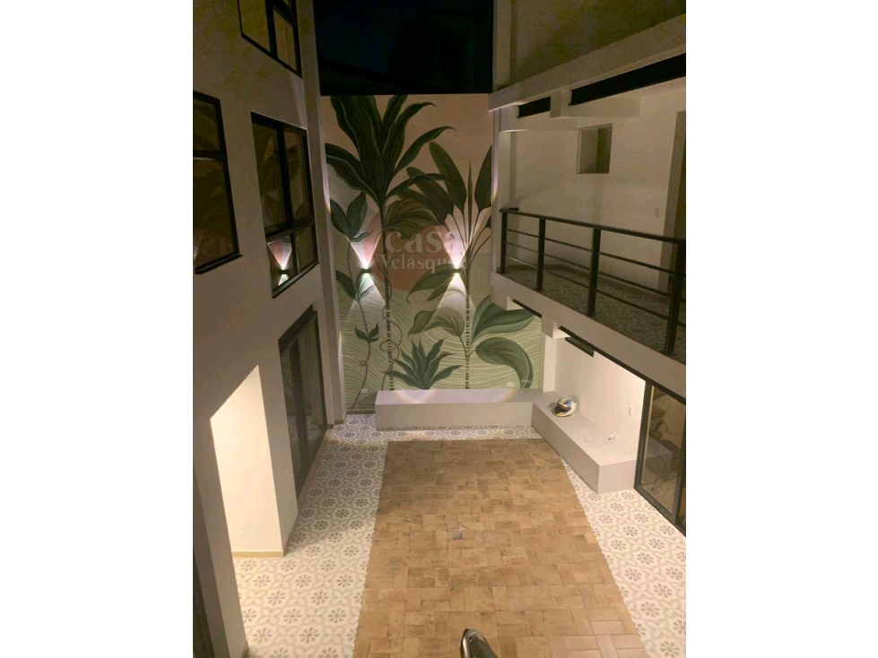 VENTA DE EDIFICIO - HOTEL EN LAURELES.