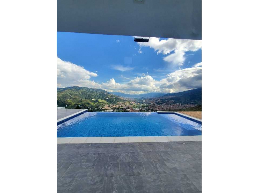 VENTA DE ESPECTACULAR CASA CON PISCINA A SOLO 20 MINUTOS DEL POBLADO - 3