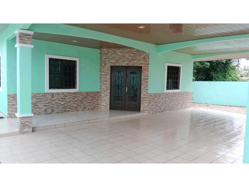 VENTA DE ESPECTACULAR CASA EN PENONOMÉ, VALLE DEL RÍO - 4