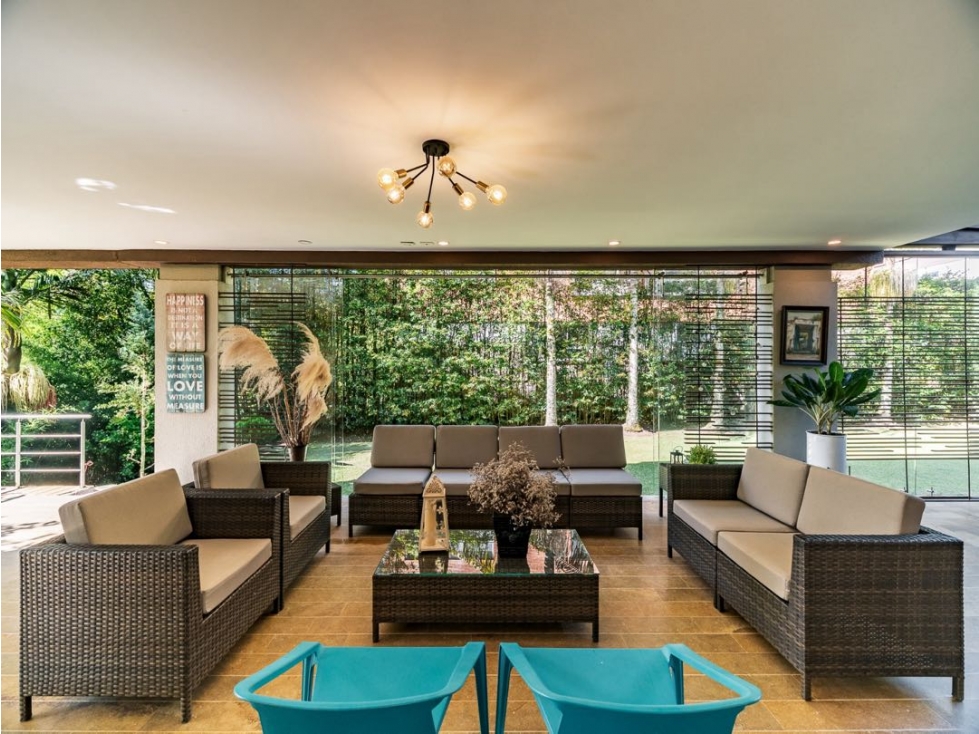 Casa Loma del Escobero | 450 m² | 4 alcobas
