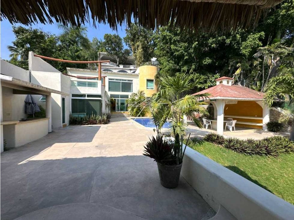 Venta de Espectacular casa junto al Lago de Tequesquitengo, Morelos - 4