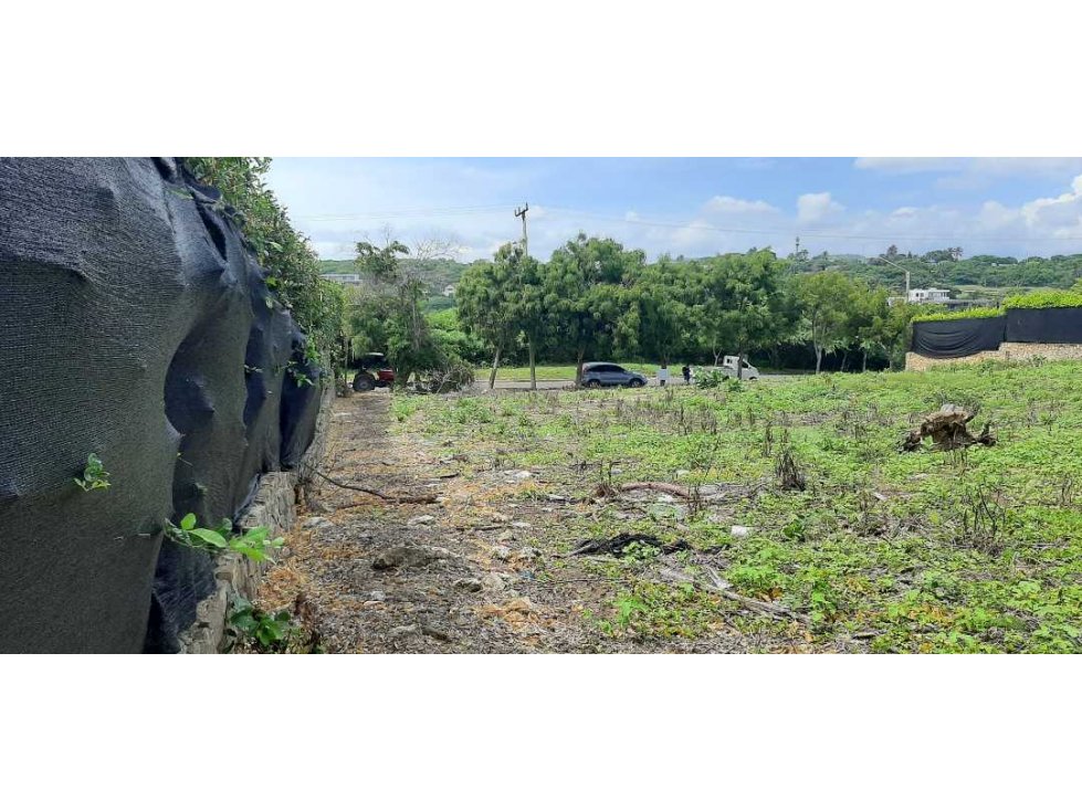 VENTA DE ESPECTACULAR LOTE EN ZONA EXCLUSIVA DE BARRANQUILLA VG - 4