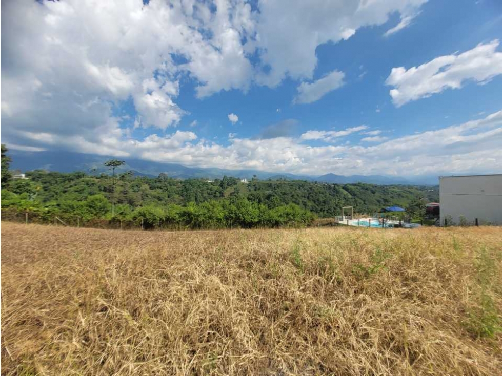 VENTA DE ESPECTACULAR LOTE EN CONJUNTO CERRADO VIA AL CAIMO — foto 2