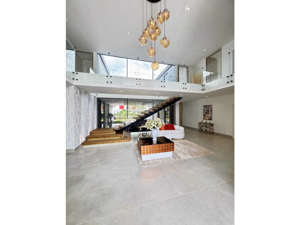 Venta de espectacular mansión en Llano Grande exclusiva parcelación — foto 5