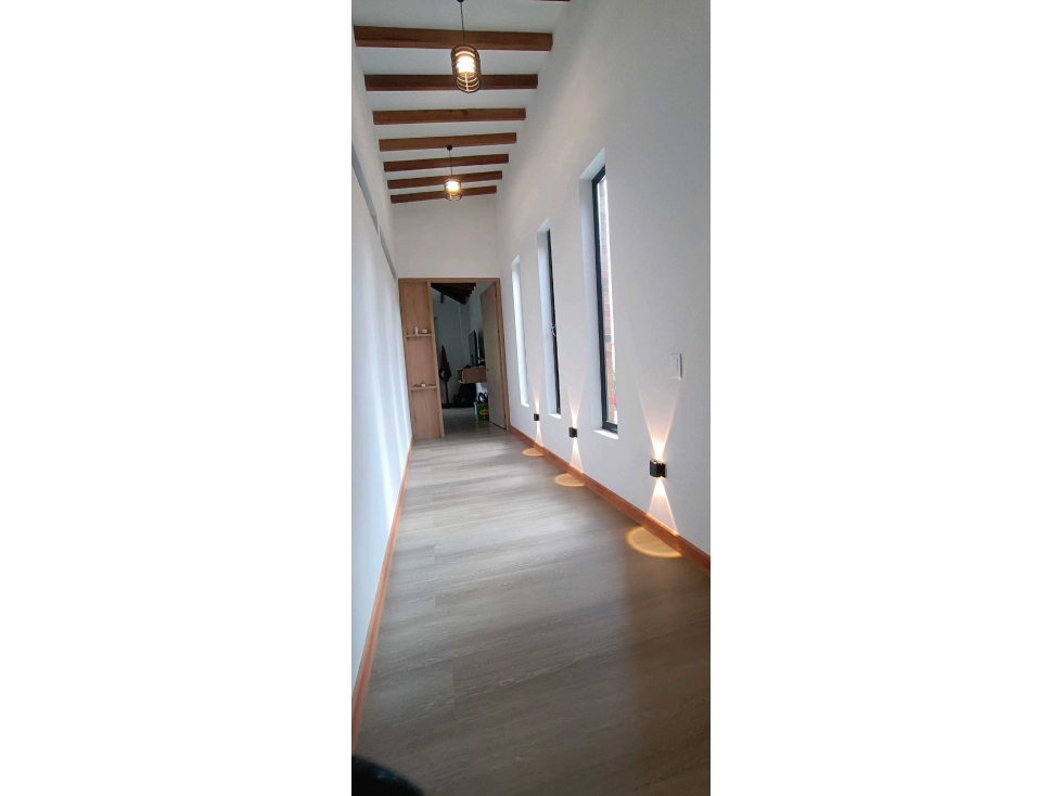 VENTA DE EXCLUSIVA CASA CAMPESTRE EN UNIDAD CERRADA RESERVA SILVESTRE — foto 4