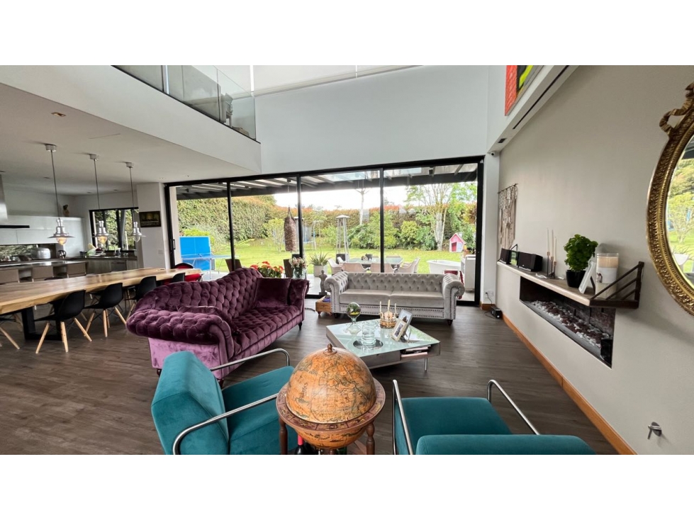 VENTA DE EXCLUSIVA CASA DE 1.603 MT2 ENVIGADO ALTO DE LAS PALMAS — foto 2