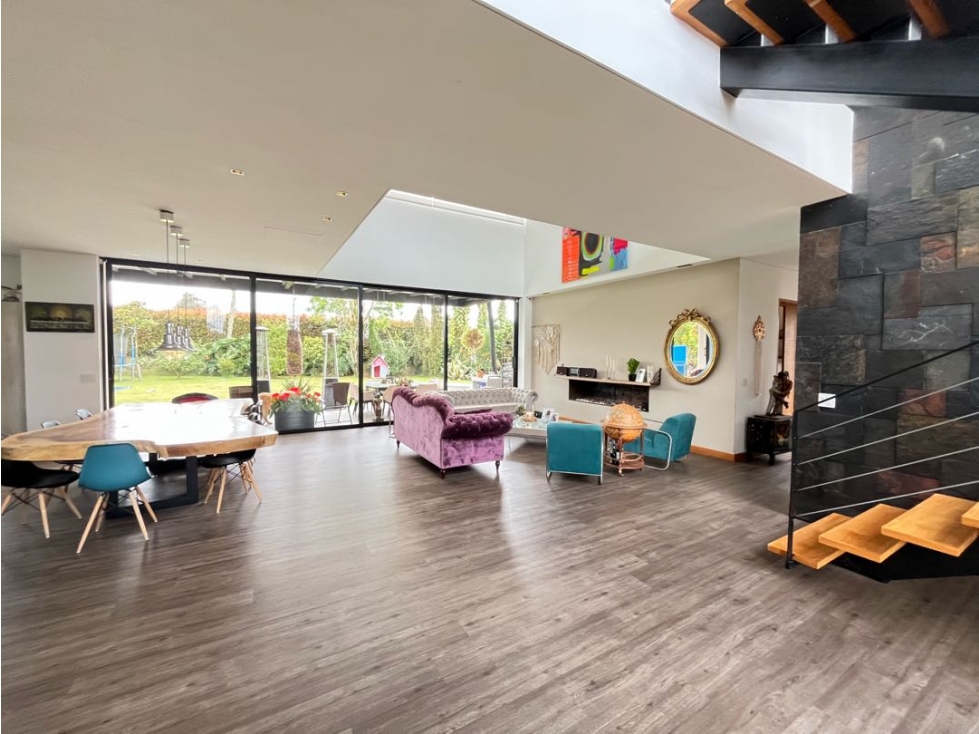 VENTA DE EXCLUSIVA CASA DE 1.603 MT2 ENVIGADO ALTO DE LAS PALMAS — foto 3