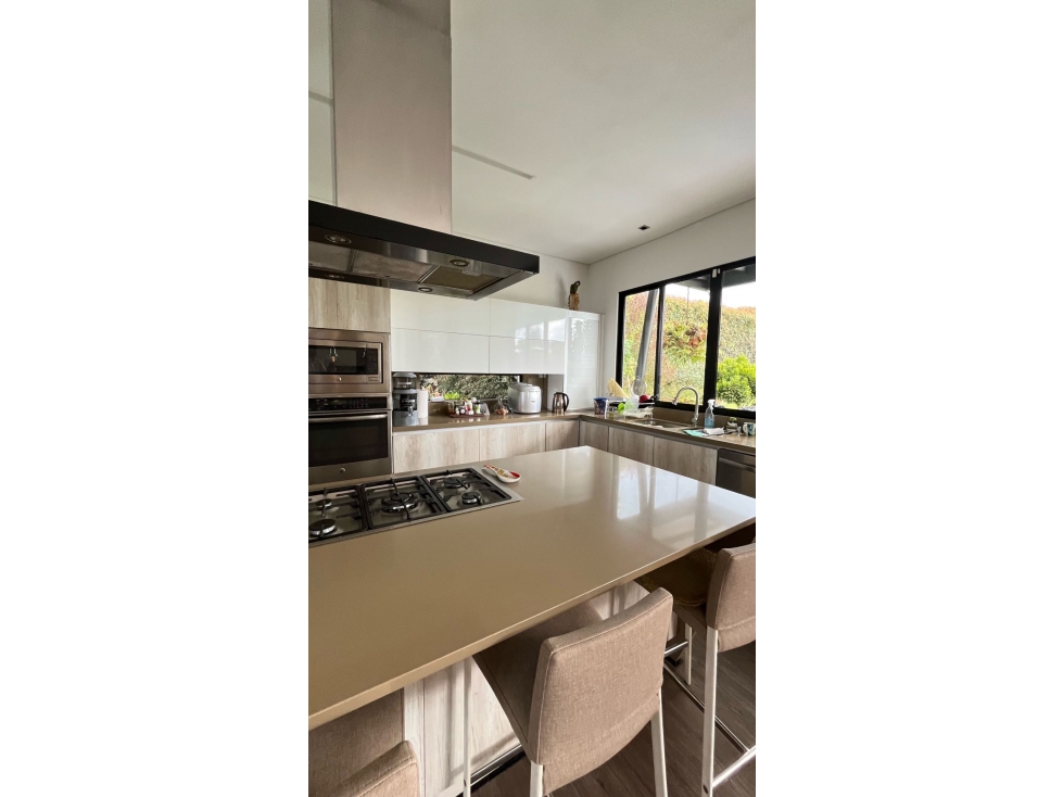 VENTA DE EXCLUSIVA CASA DE 1.603 MT2 ENVIGADO ALTO DE LAS PALMAS — foto 6