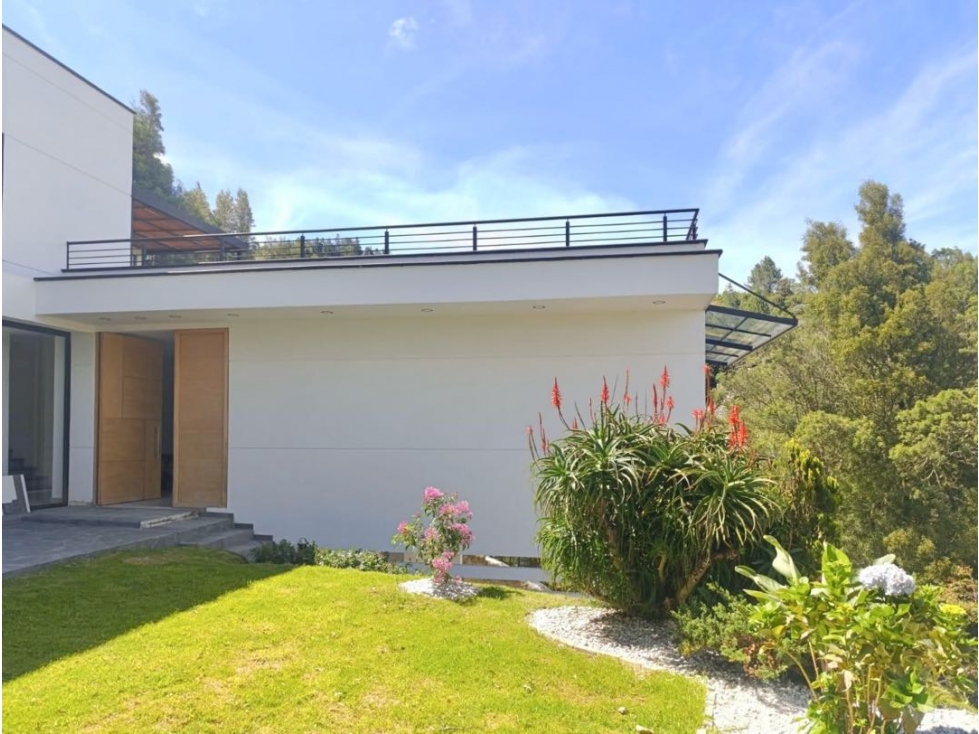 VENTA DE EXCLUSIVA CASA EN ENVIGADO- LOMA DEL ESCOBERO — foto 4
