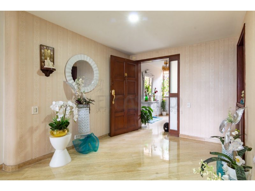 Venta de exclusivo apartamento en ALTOS del POBLADO — foto 3