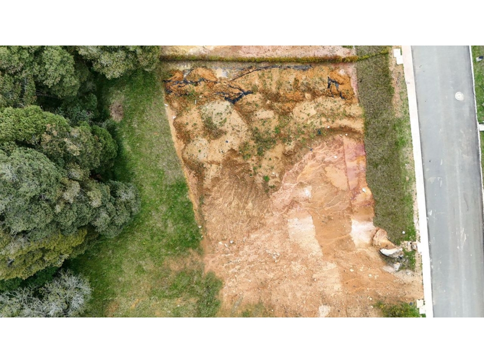 VENTA DE LOTE EN EXCLUSIVO CONDÓMINO SECTOR LAS PALMAS 2261 MT2 — foto 2