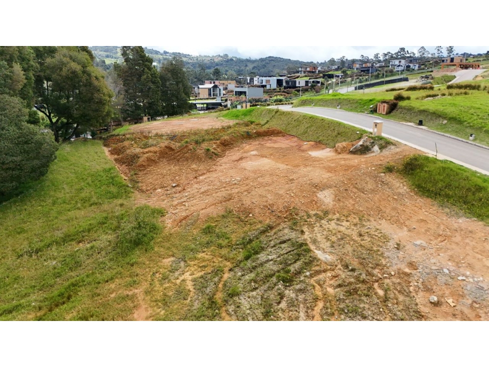VENTA DE LOTE EN EXCLUSIVO CONDÓMINO SECTOR LAS PALMAS 2261 MT2 — foto 4