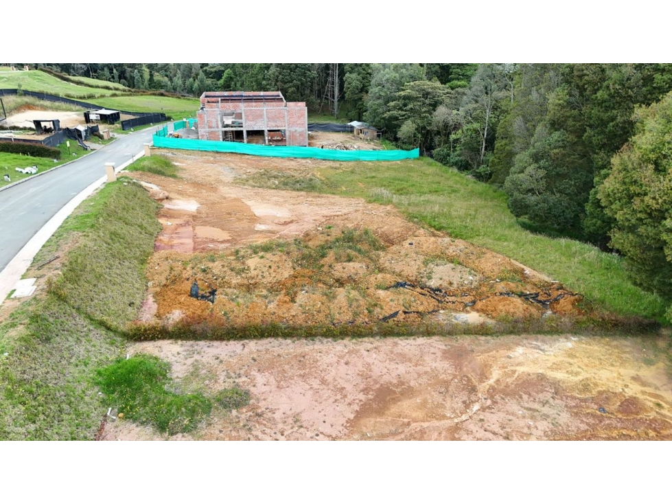 VENTA DE LOTE EN EXCLUSIVO CONDÓMINO SECTOR LAS PALMAS 2261 MT2 — foto 5